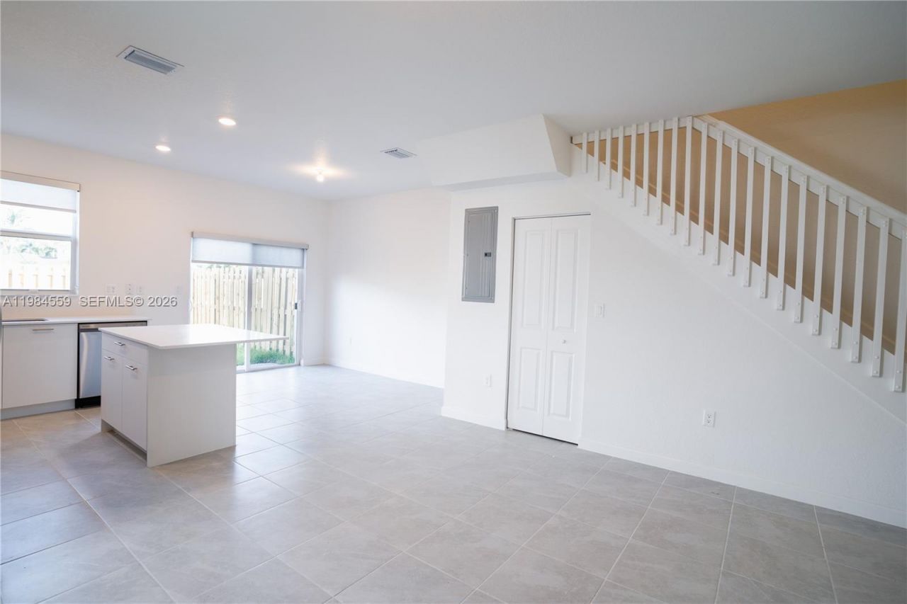 12133 NW 23rd Ct , Miami, FL 33167 Photo