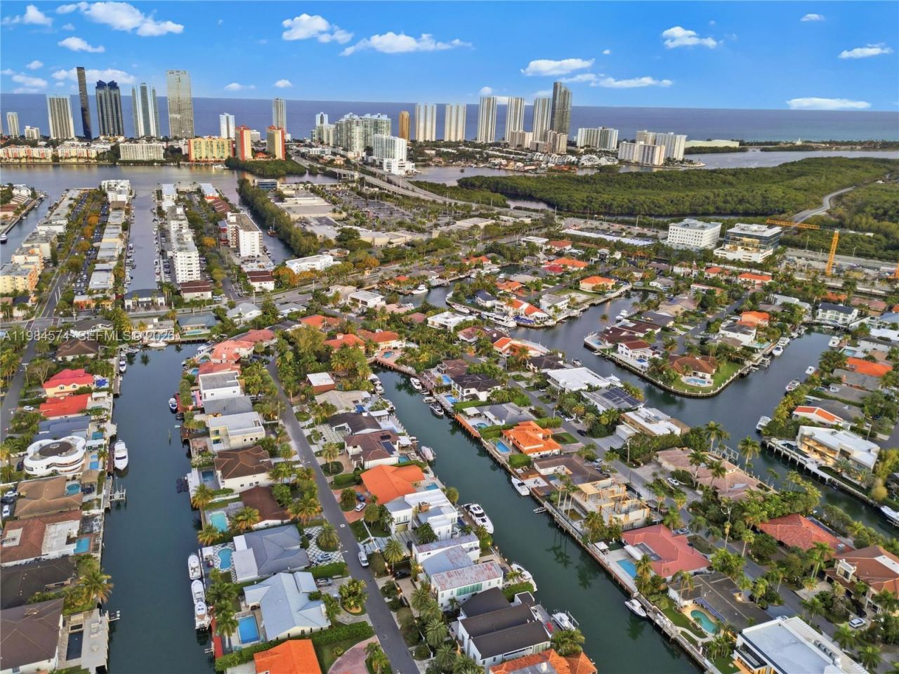 3401 NE 165th St, North Miami Beach, FL 33160 Photo