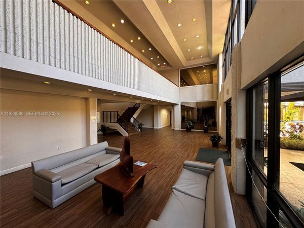 6701 Sunset Dr , Unit 102, South Miami, FL 33143