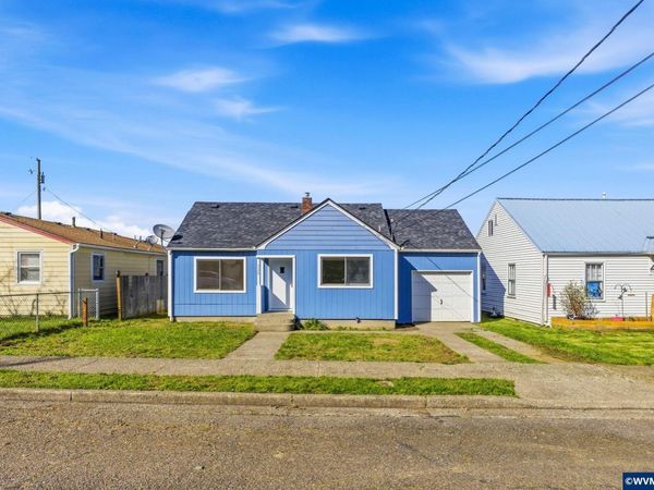 320 Juniper St, Sweet Home, OR 97386