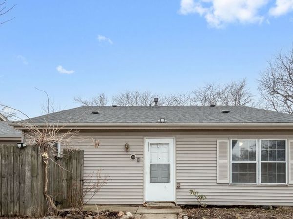 80 Fernwood Drive , Unit O, Bolingbrook, IL 60440