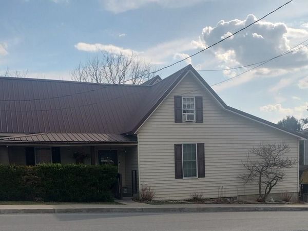 105 Morgan Street, Athens, WV 24712