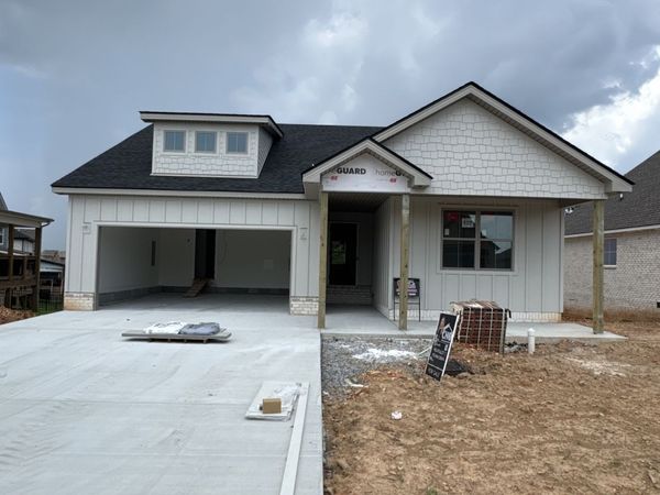 907 Bankside Dr, Clarksville, TN 37043