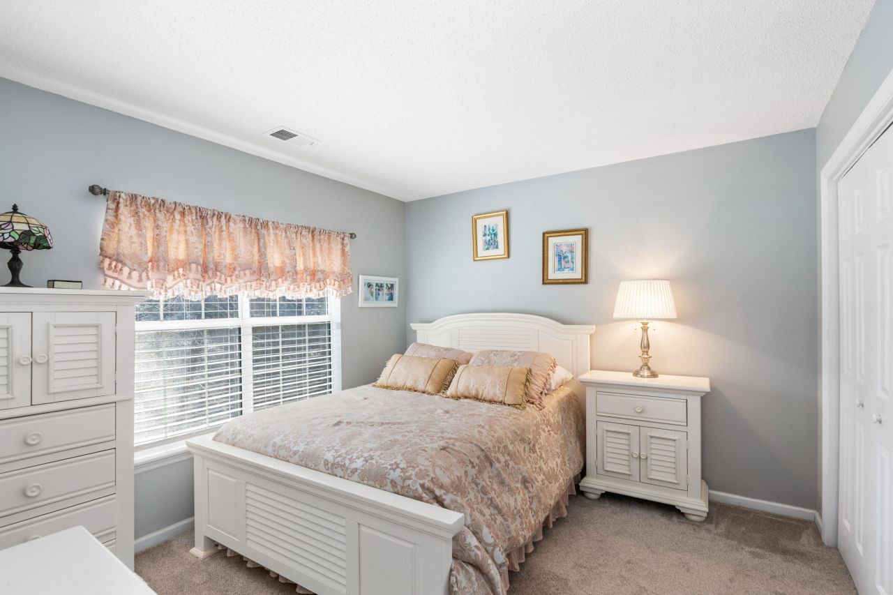 3500 Forest Glen Drive Photo 31