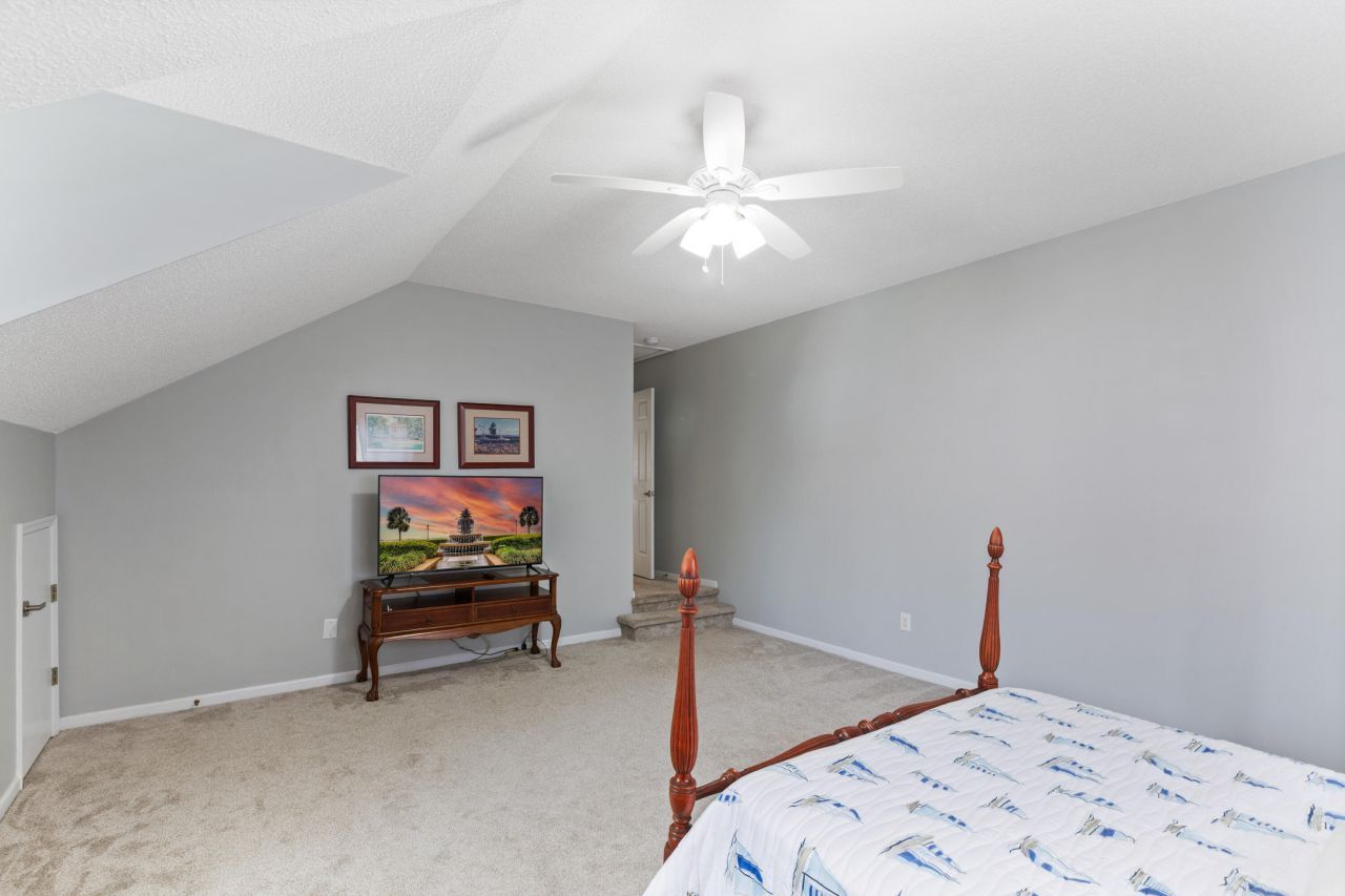 3500 Forest Glen Drive Photo 34