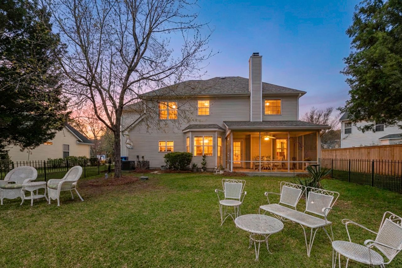 3500 Forest Glen Drive Photo 6