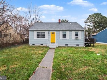 217 LOCUST AVENUE, COLONIAL BEACH, VA 22443