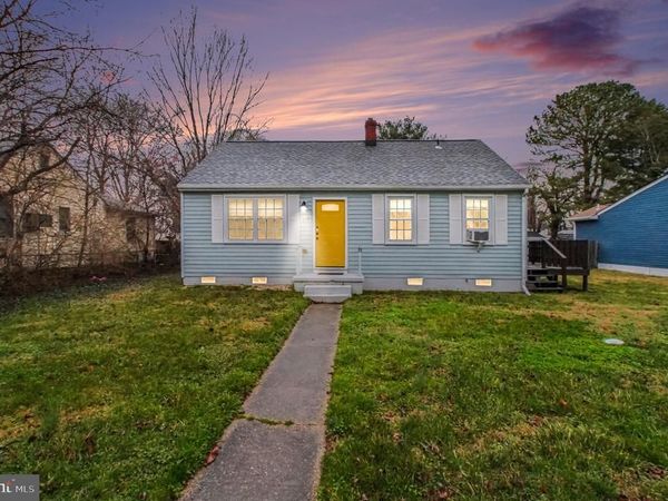 217 LOCUST AVENUE , COLONIAL BEACH, VA 22443