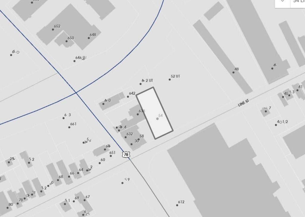 54 Line Street Photo 6