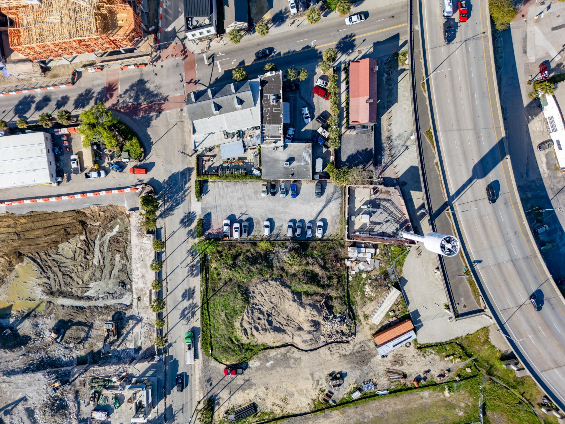 54 Line Street Photo 7