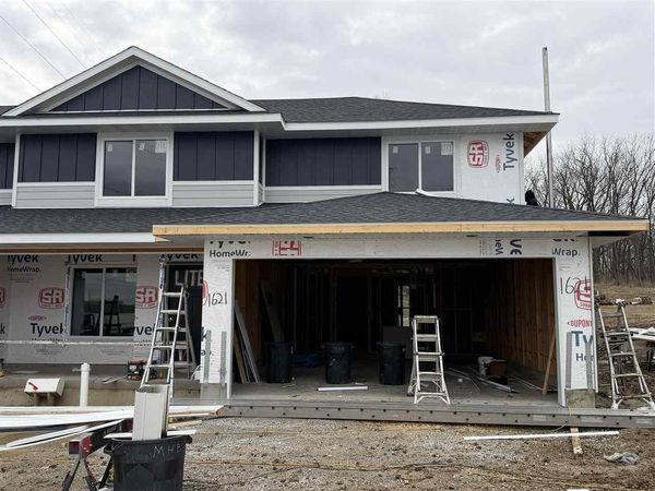 1621 Mitchell Pl, Tiffin, IA 52340