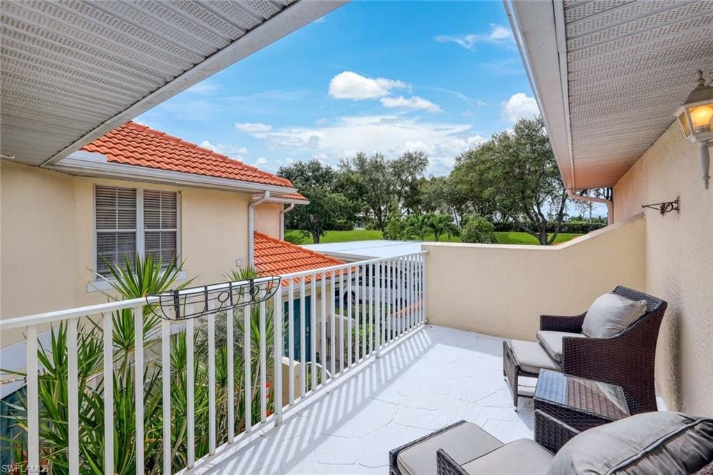 4940 Deerfield Way, Unit 201, Naples, FL 34110 Photo