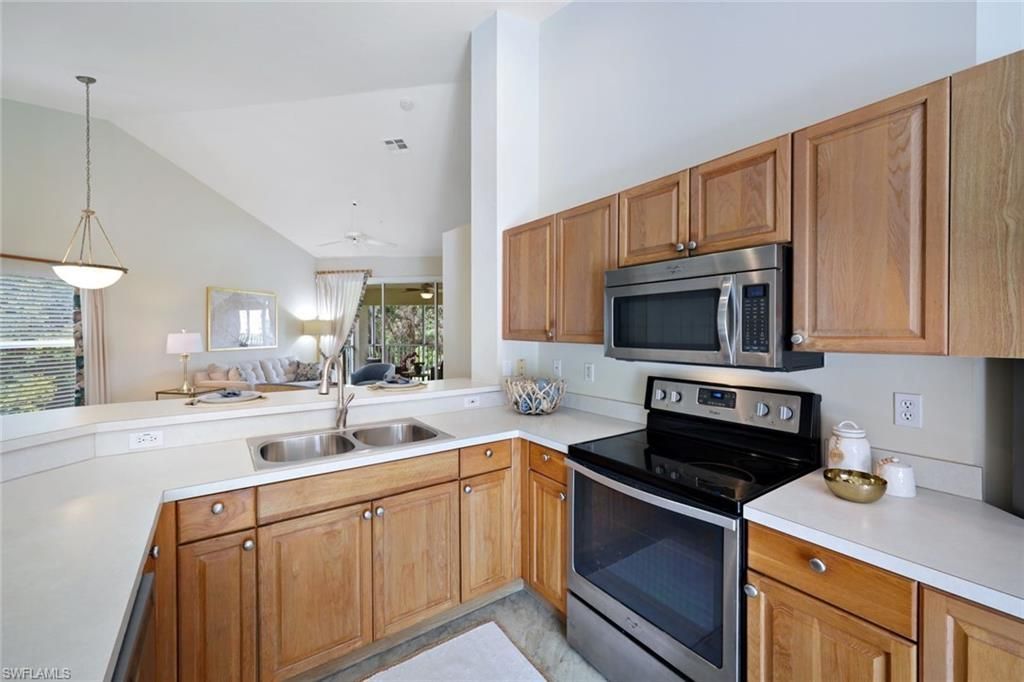 4940 Deerfield Way, Unit 201, Naples, FL 34110 Photo