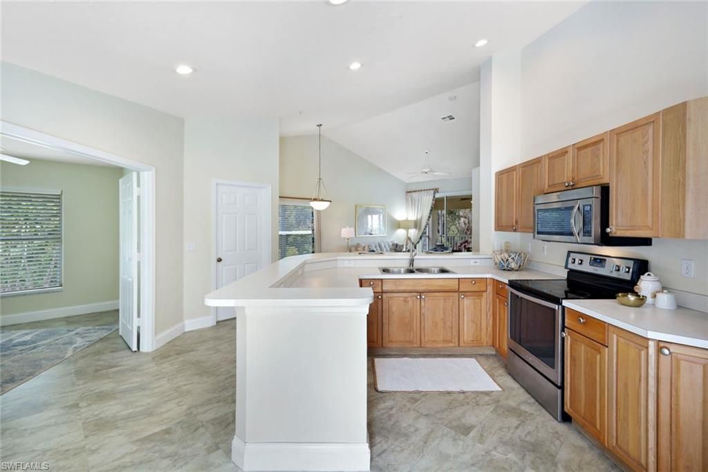 4940 Deerfield Way, Unit 201, Naples, FL 34110 Photo