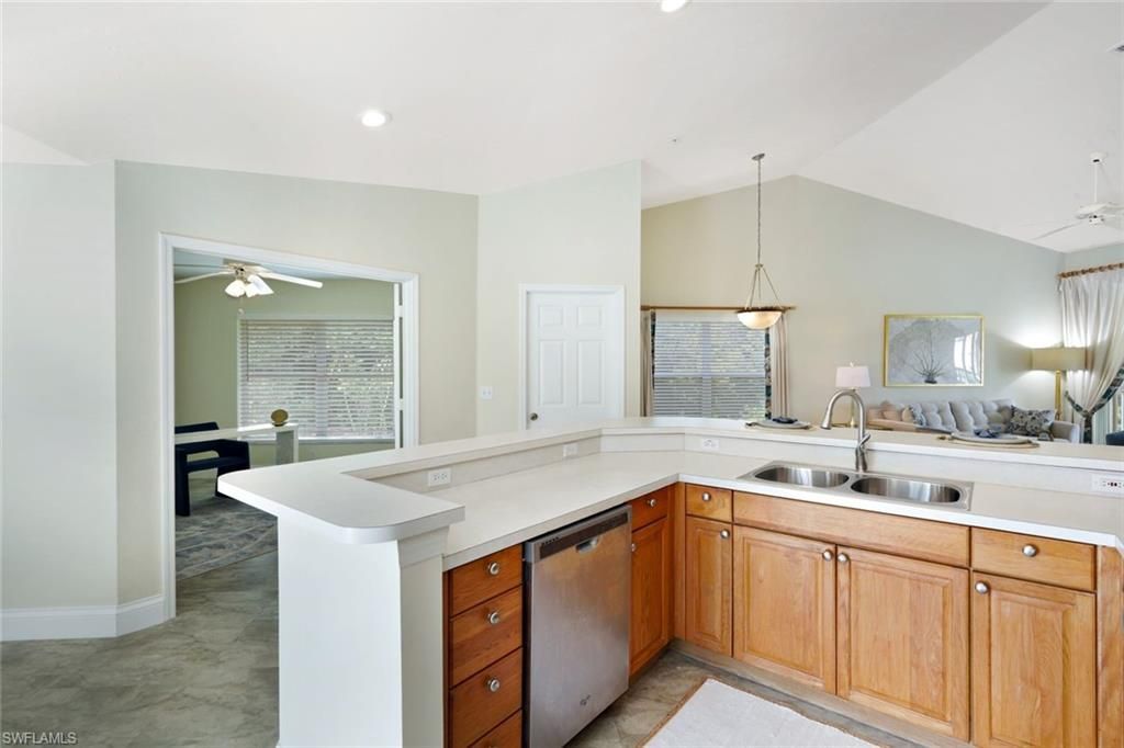 4940 Deerfield Way, Unit 201, Naples, FL 34110 Photo