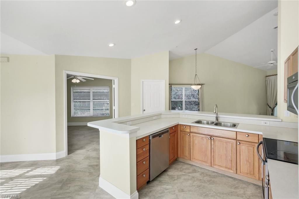 4940 Deerfield Way, Unit 201, Naples, FL 34110 Photo