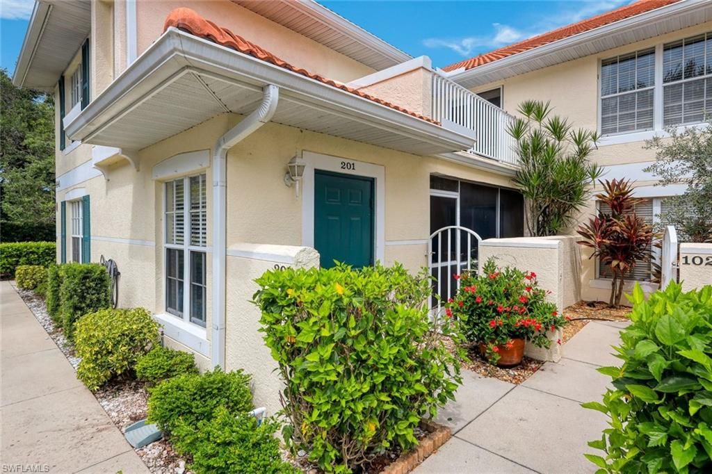 4940 Deerfield Way, Unit 201, Naples, FL 34110 Photo