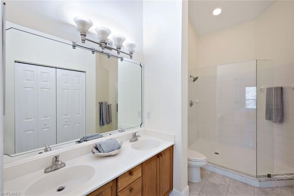 4940 Deerfield Way, Unit 201, Naples, FL 34110 Photo
