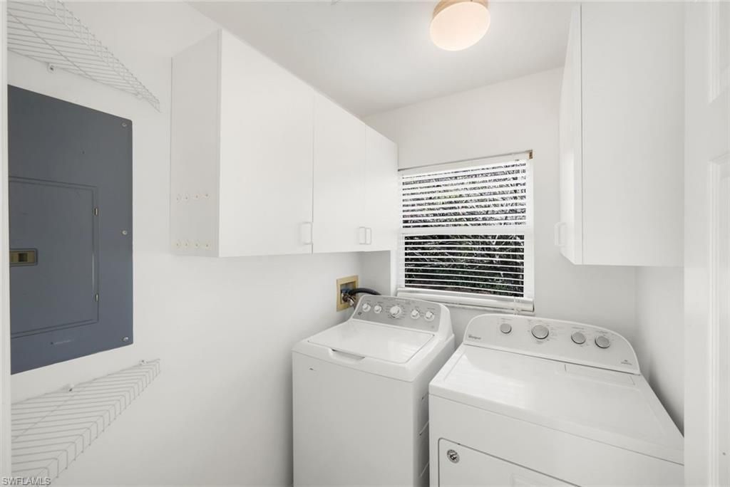 4940 Deerfield Way, Unit 201, Naples, FL 34110 Photo