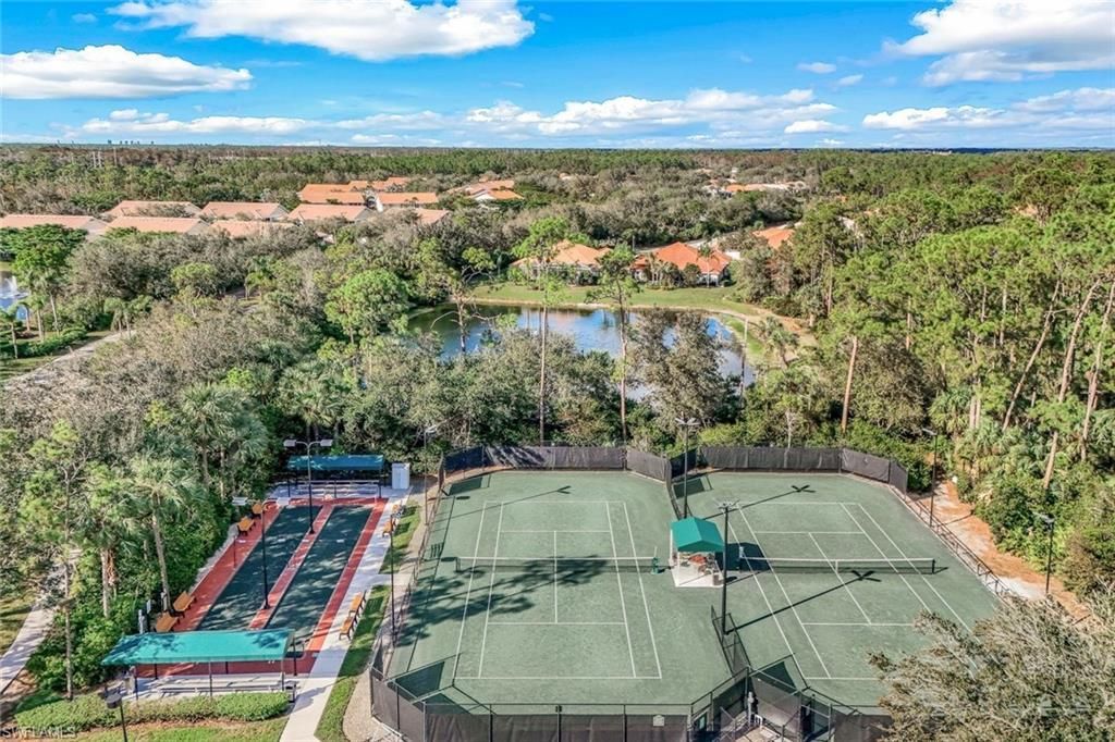 4940 Deerfield Way, Unit 201, Naples, FL 34110 Photo
