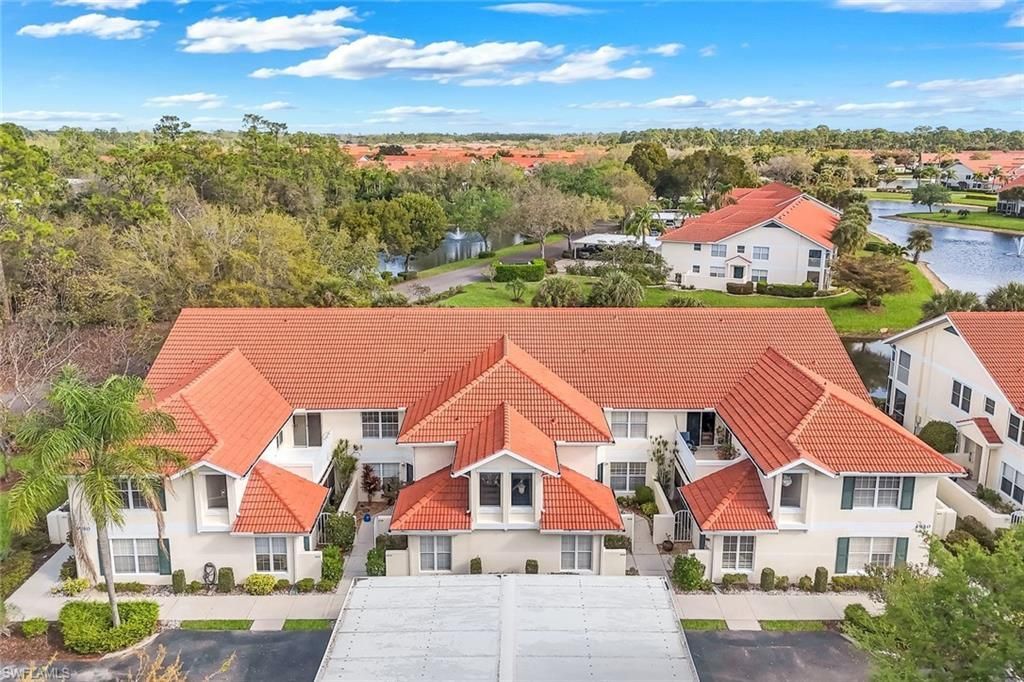 4940 Deerfield Way, Unit 201, Naples, FL 34110 Photo