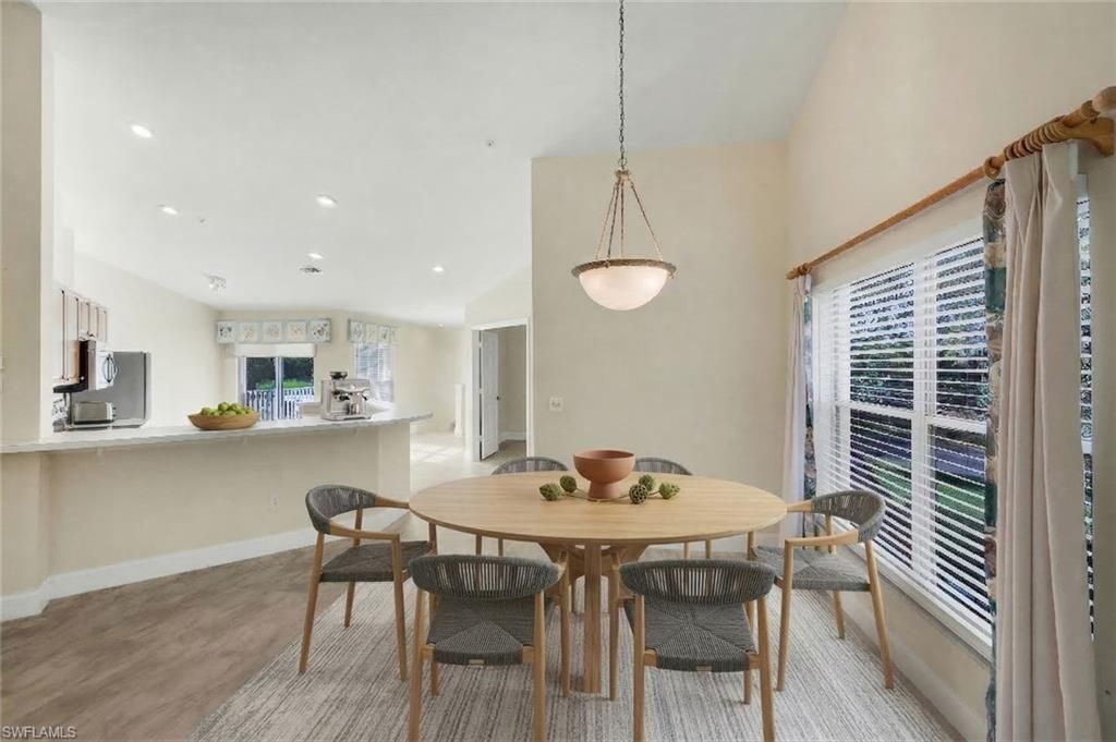 4940 Deerfield Way, Unit 201, Naples, FL 34110 Photo