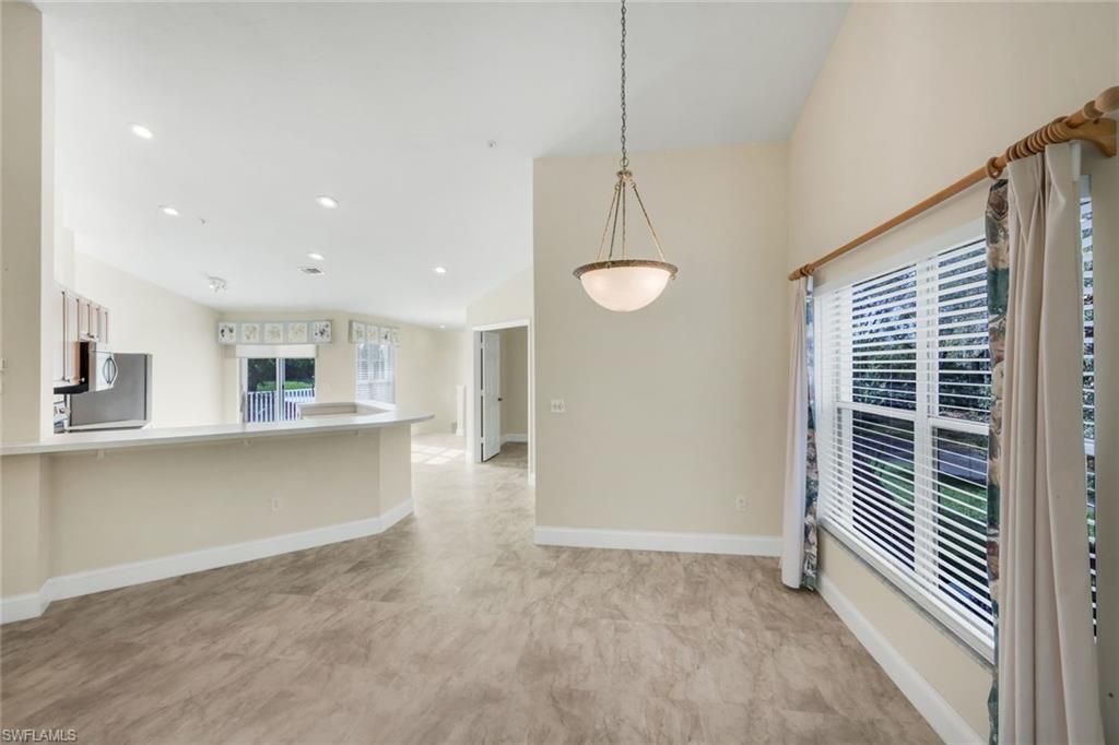 4940 Deerfield Way, Unit 201, Naples, FL 34110 Photo
