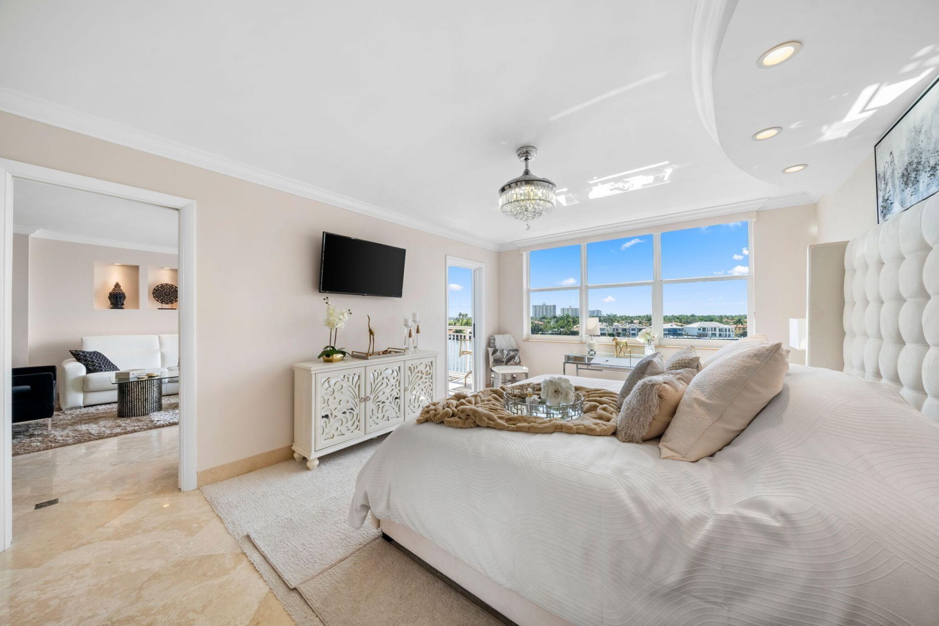 511 Bayshore Drive, Unit 606, Fort Lauderdale, FL 33304 Photo