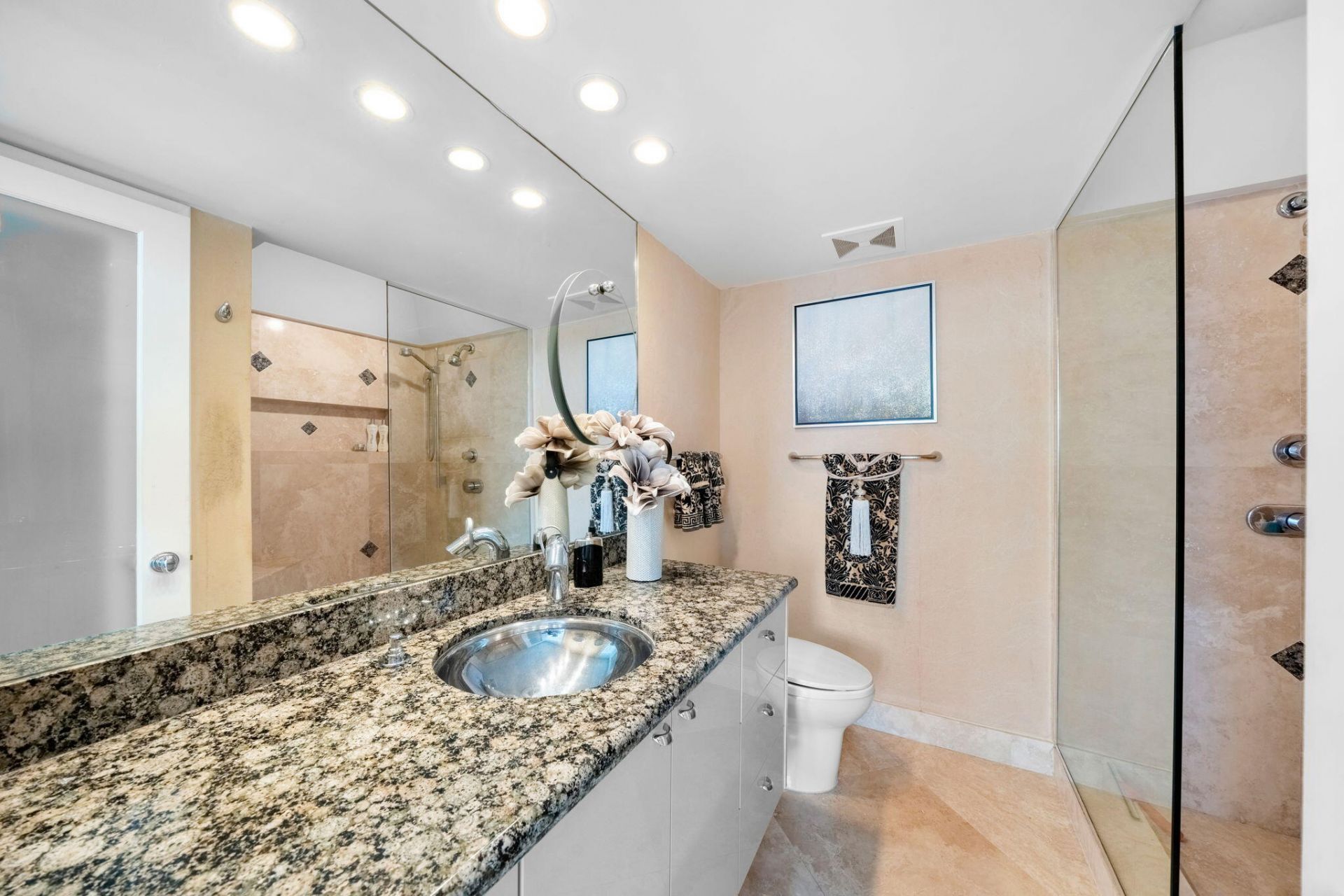 511 Bayshore Drive, Unit 606, Fort Lauderdale, FL 33304 Photo