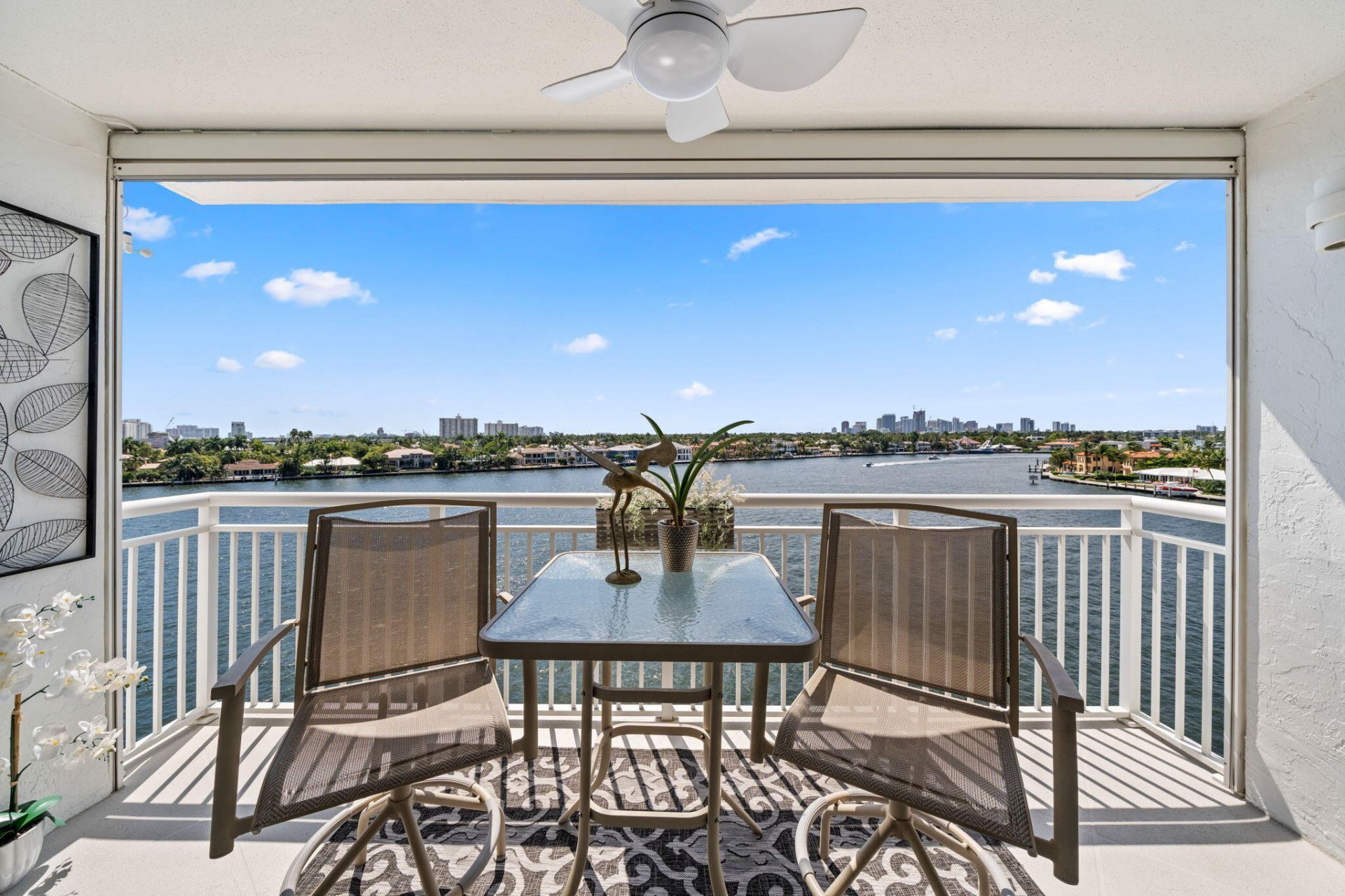 511 Bayshore Drive, Unit 606, Fort Lauderdale, FL 33304 Photo