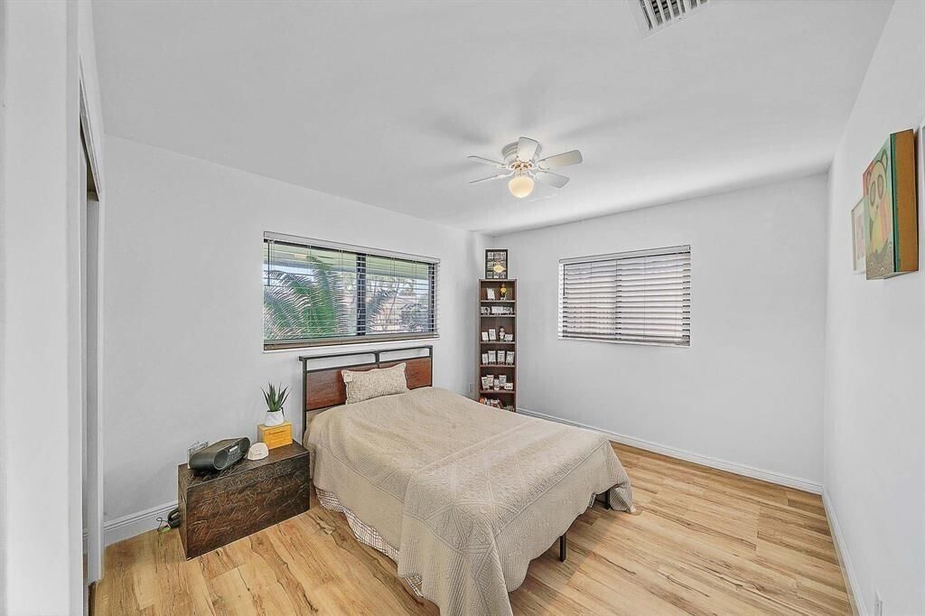 5351 NE 17th Terrace, Fort Lauderdale, FL 33334 Photo