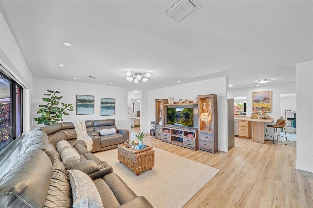 5351 NE 17th Terrace, Fort Lauderdale, FL 33334 Photo