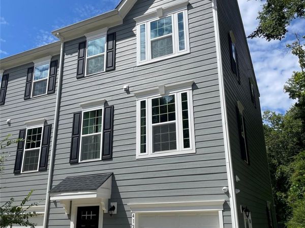 4129 Edenborn Lane , Charlotte, NC 28208