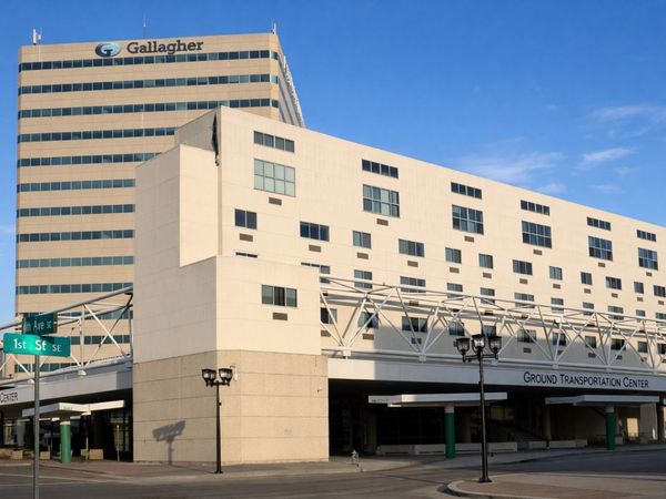 400 1st Street SE, Unit 204, Cedar Rapids, IA 52401