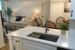 1600 Long Grove Drive photo 4