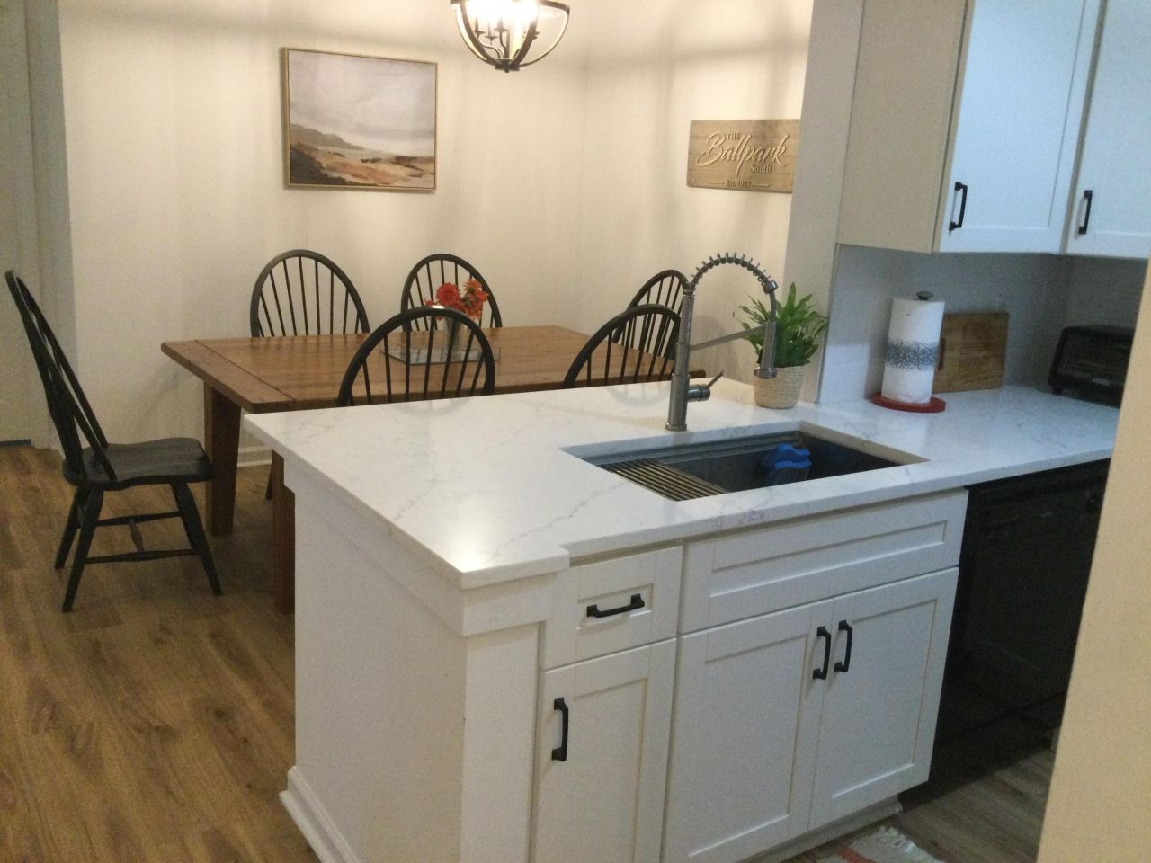 1600 Long Grove Drive Photo 4