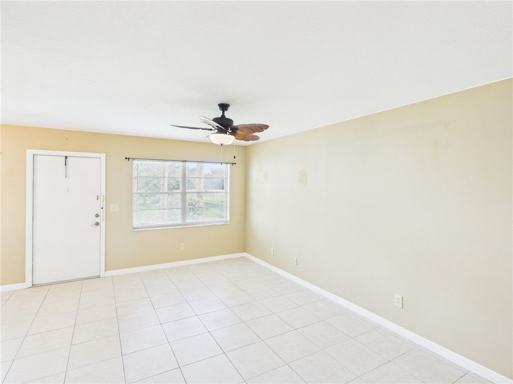 89 Crooked Tree Lane, Unit 105, Vero Beach, FL 32962 Photo