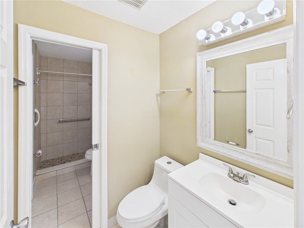 89 Crooked Tree Lane, Unit 105, Vero Beach, FL 32962 Photo