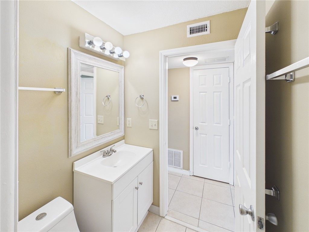 89 Crooked Tree Lane, Unit 105, Vero Beach, FL 32962 Photo