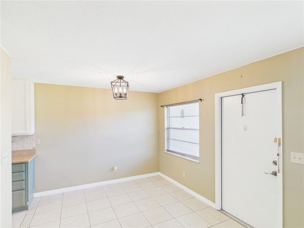 89 Crooked Tree Lane, Unit 105, Vero Beach, FL 32962 Photo