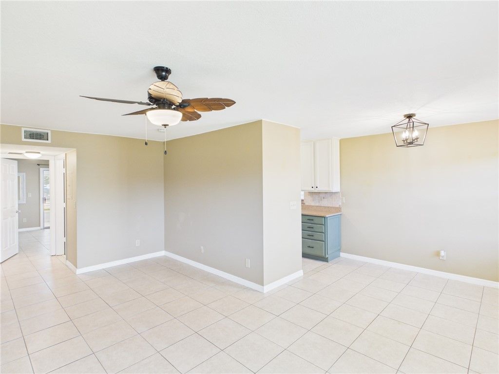 89 Crooked Tree Lane, Unit 105, Vero Beach, FL 32962 Photo