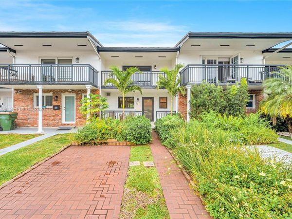 2211 NE 122nd St , Unit 2211, North Miami, FL 33181