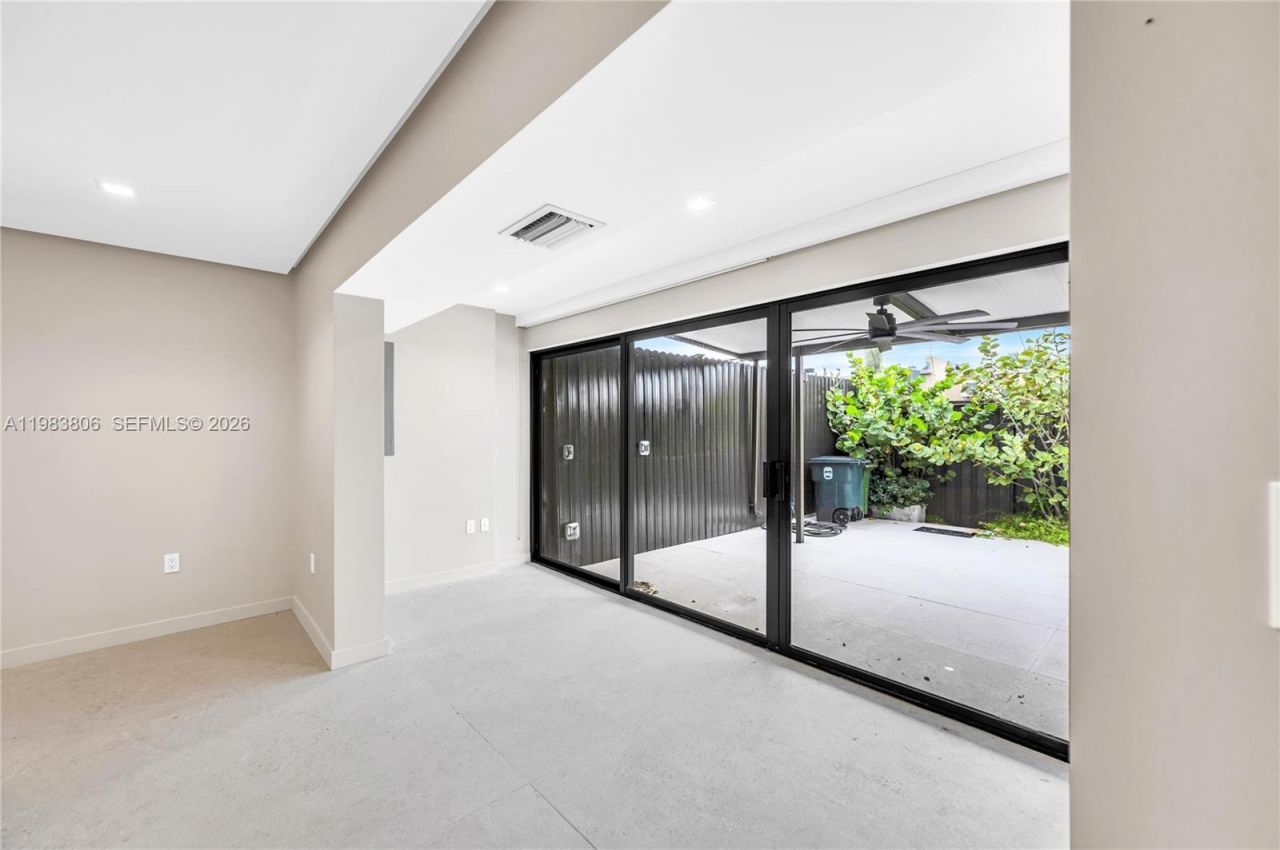 2211 NE 122nd St, Unit 2211, North Miami, FL 33181 Photo