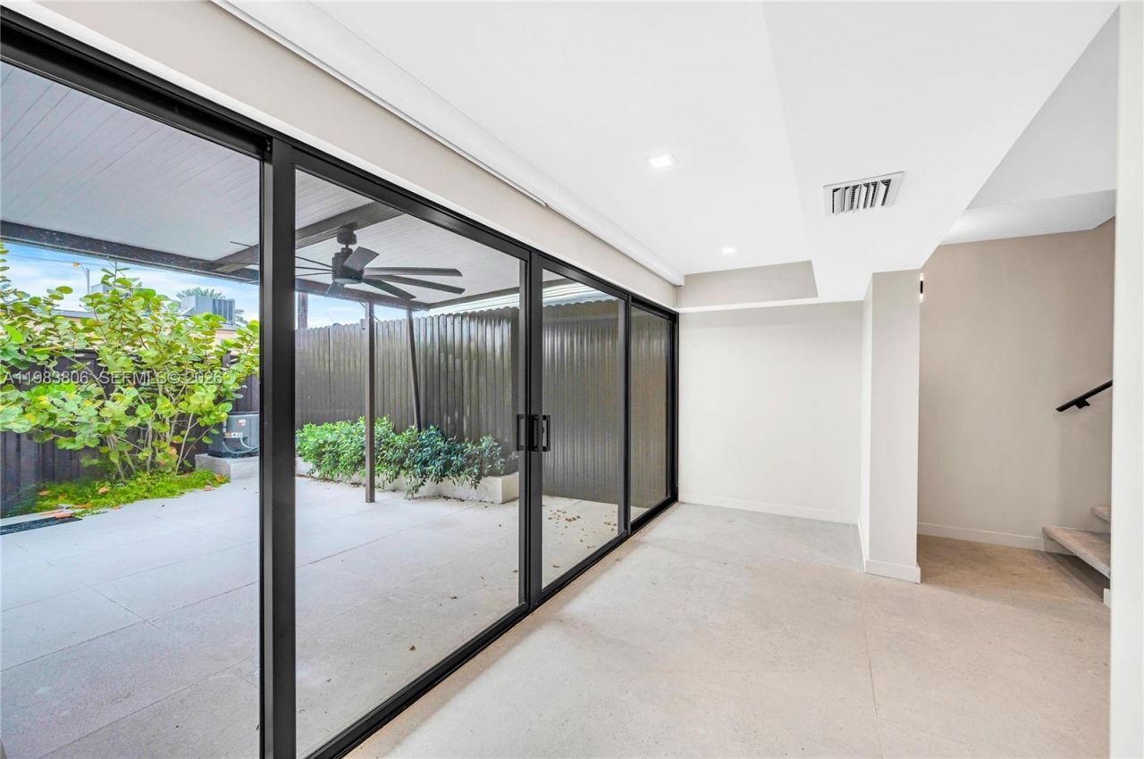 2211 NE 122nd St, Unit 2211, North Miami, FL 33181 Photo