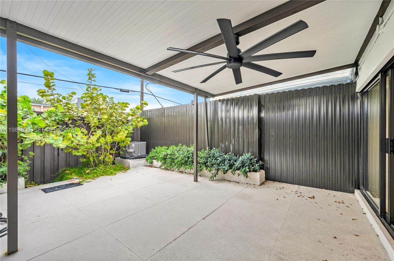 2211 NE 122nd St, Unit 2211, North Miami, FL 33181 Photo