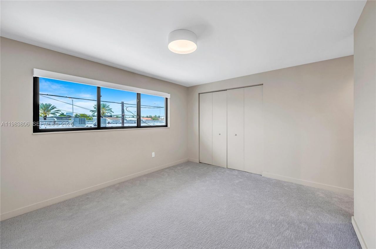 2211 NE 122nd St, Unit 2211, North Miami, FL 33181 Photo