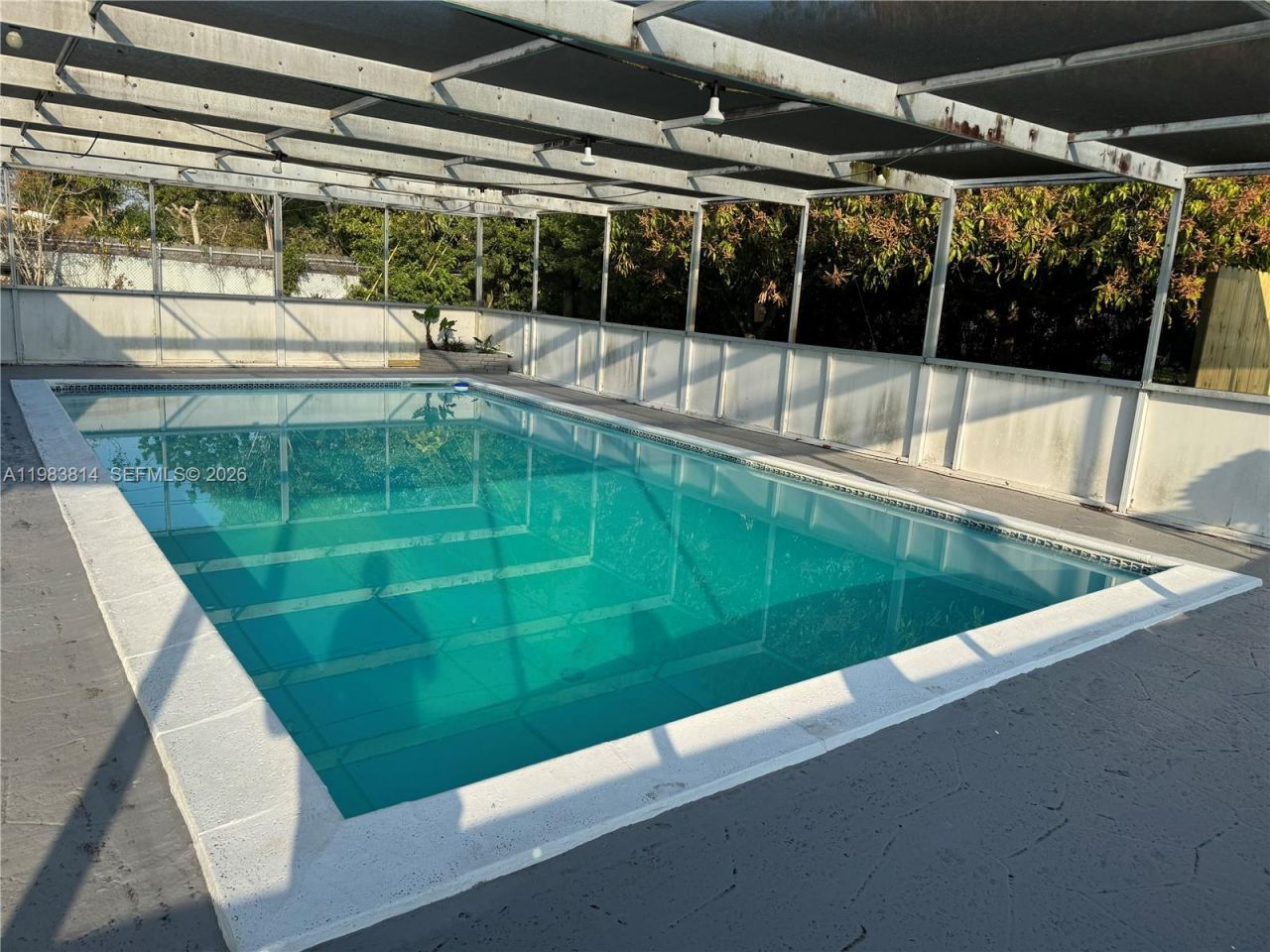 1121 NE 199th St , Miami, FL 33179 Photo