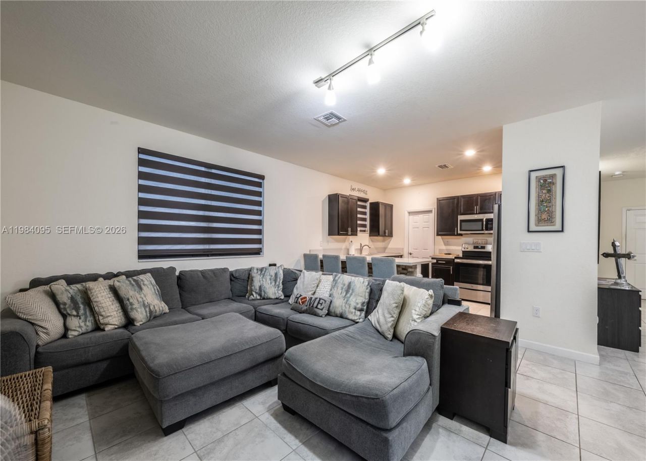 141 NE 24th Ave , Homestead, FL 33033 Photo