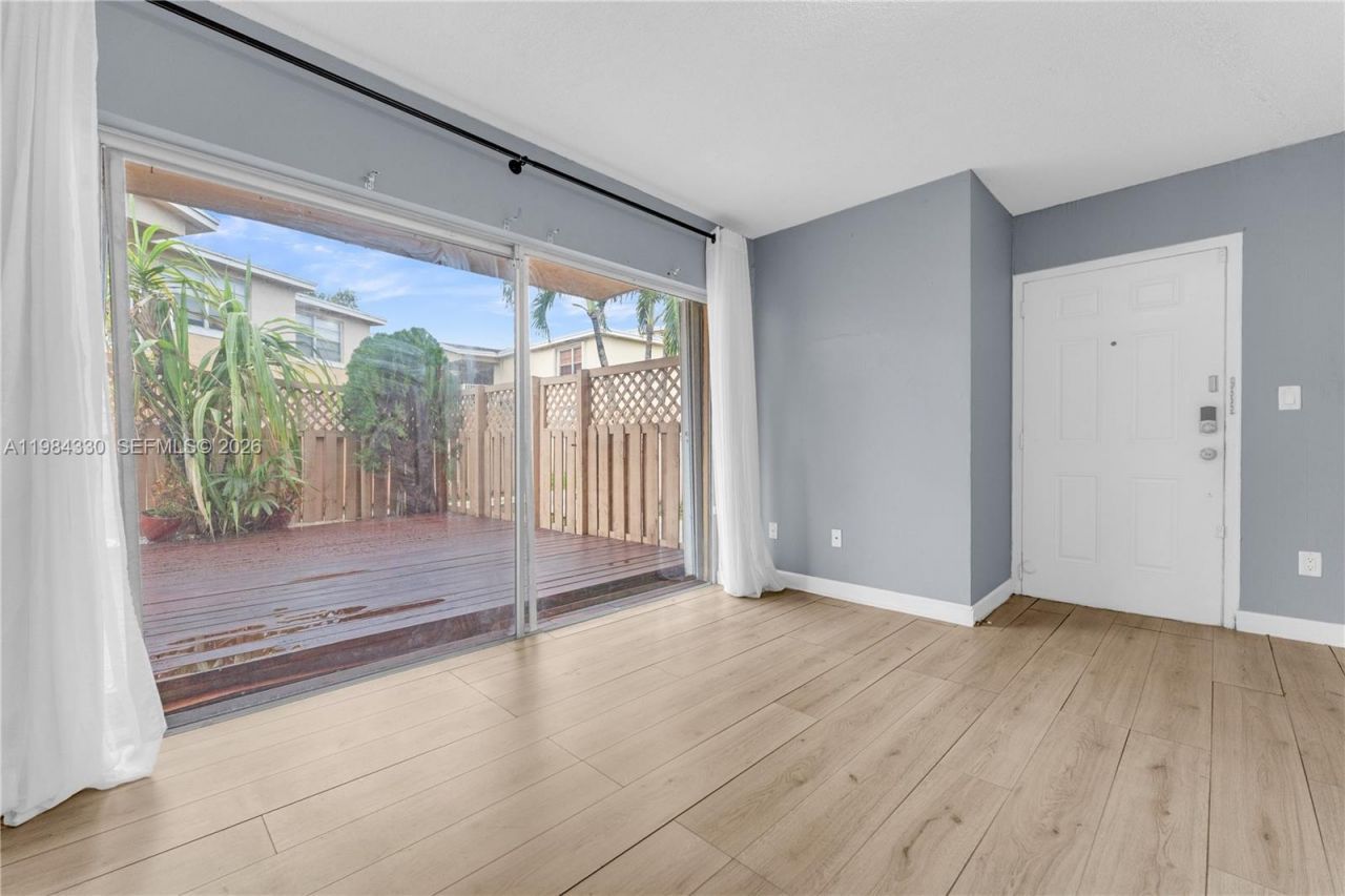 4540 NW 79th Ave , Unit 1A, Doral, FL 33166 Photo