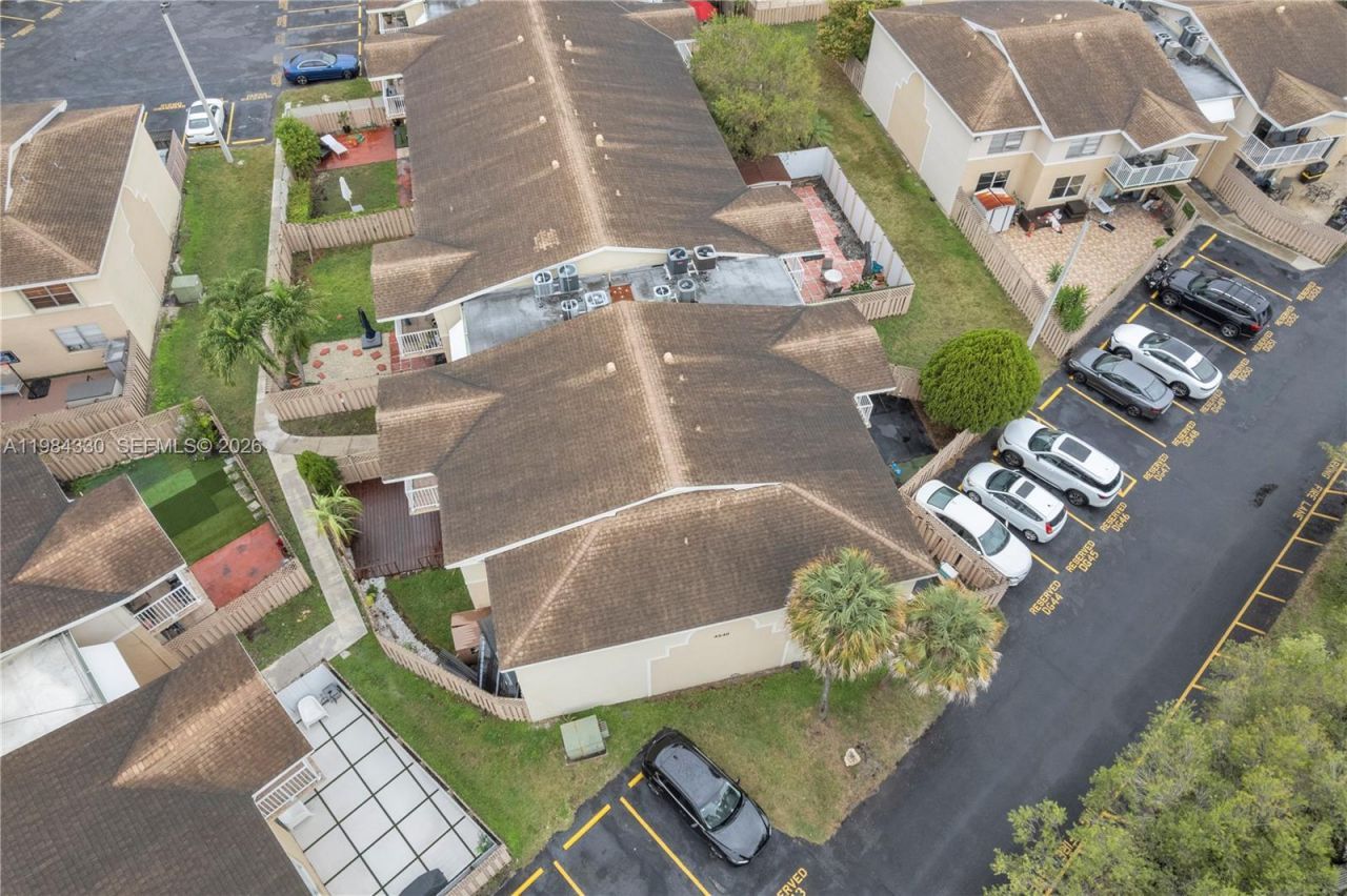 4540 NW 79th Ave , Unit 1A, Doral, FL 33166 Photo